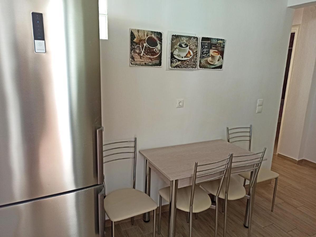 Dolphin Apartments Παλαιοκαστρίτσα Εξωτερικό φωτογραφία