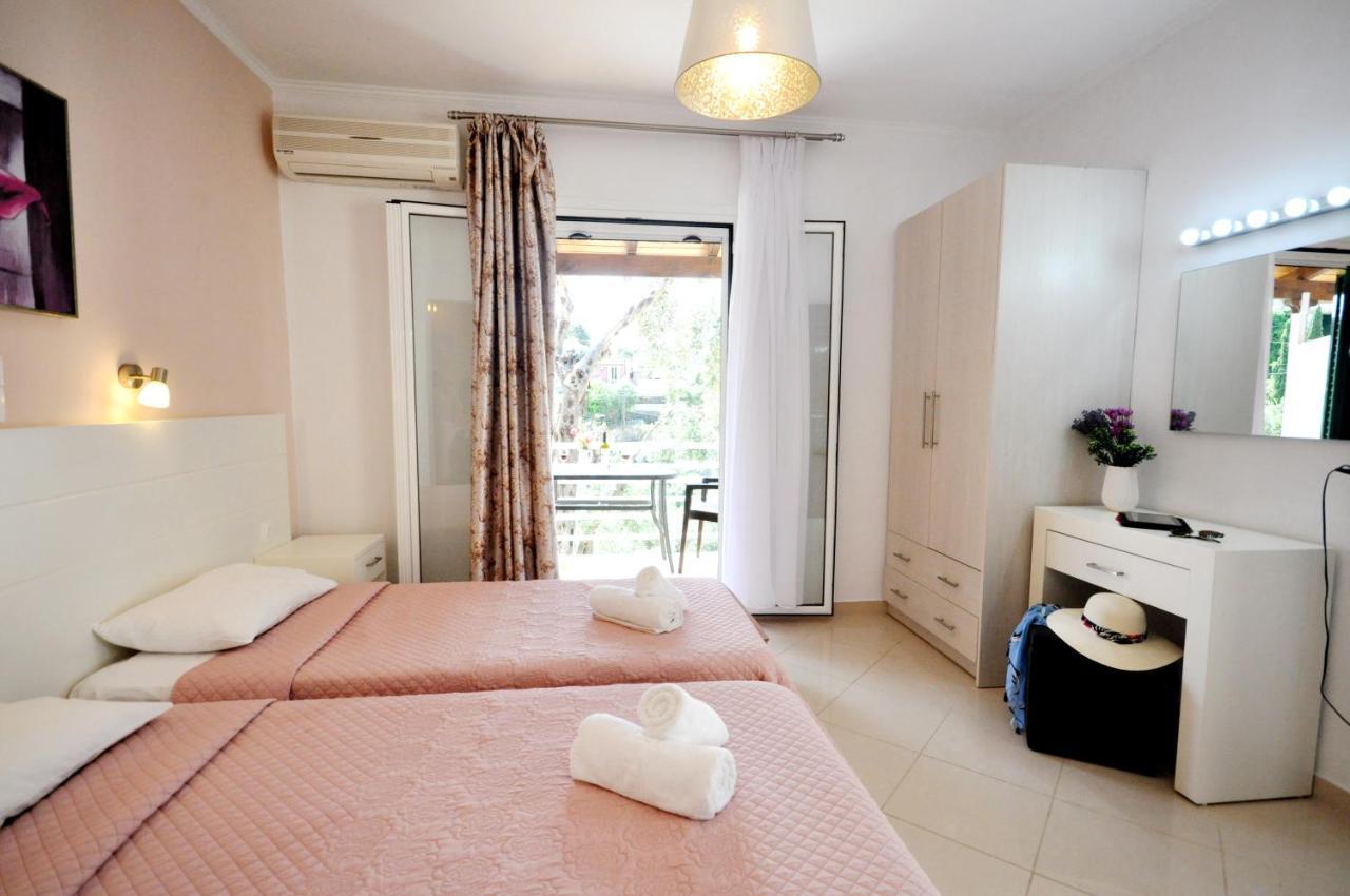 Dolphin Apartments Παλαιοκαστρίτσα Εξωτερικό φωτογραφία