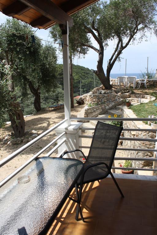 Dolphin Apartments Παλαιοκαστρίτσα Εξωτερικό φωτογραφία